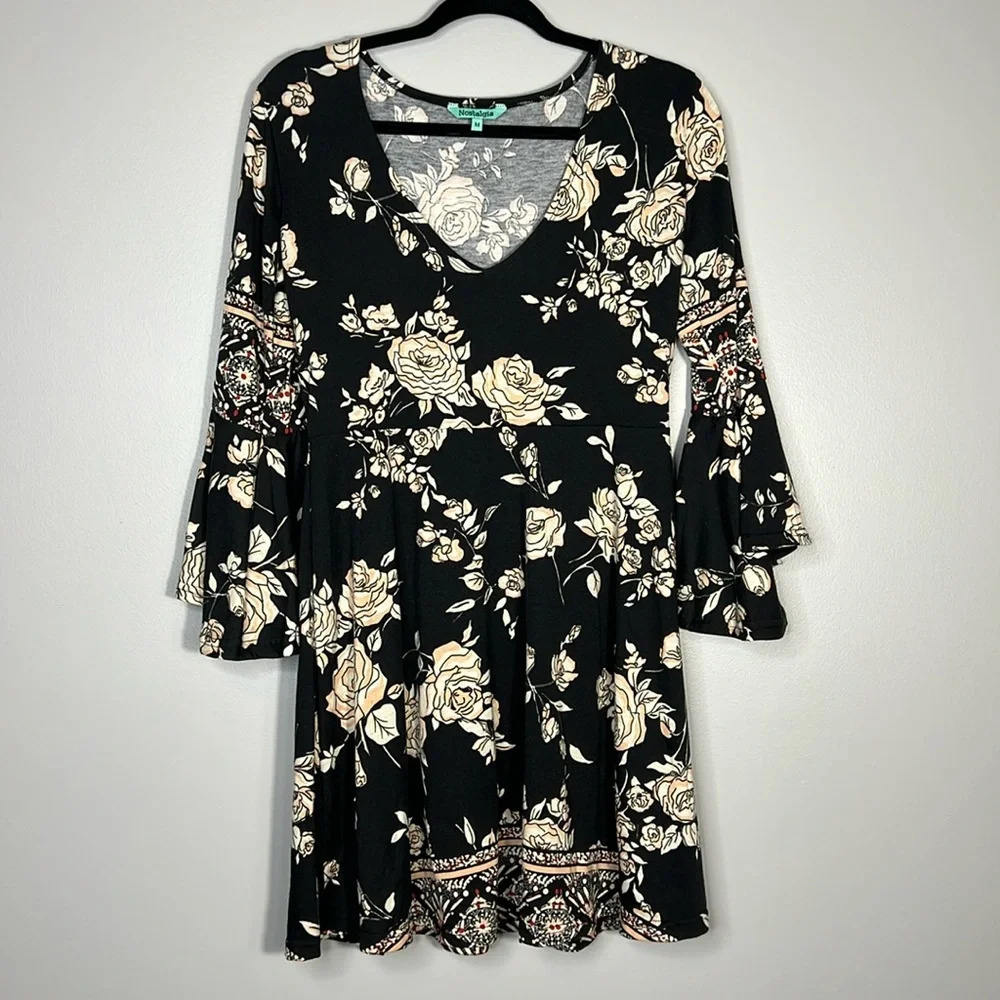 Nostalgia Floral Black Dress - Long Sleeve - Size Medium - EUC